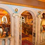 Schlosshof 4* אישגל