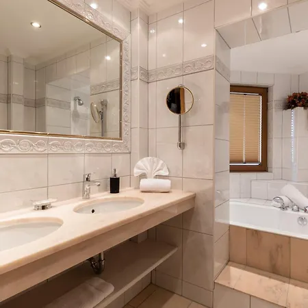 Hotel Schlosshof Ischgl