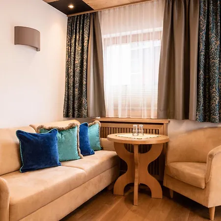 Hotel Schlosshof Ischgl