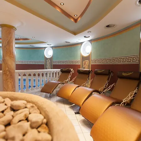 ホテル Schlosshof