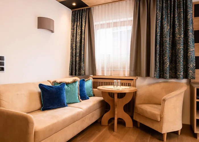 فندق Schlosshof ايشجل