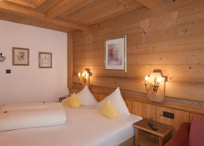 Schlosshof 4* 伊施格尔