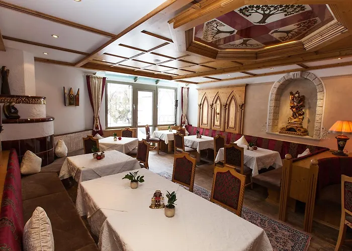 Schlosshof 酒店 伊施格尔